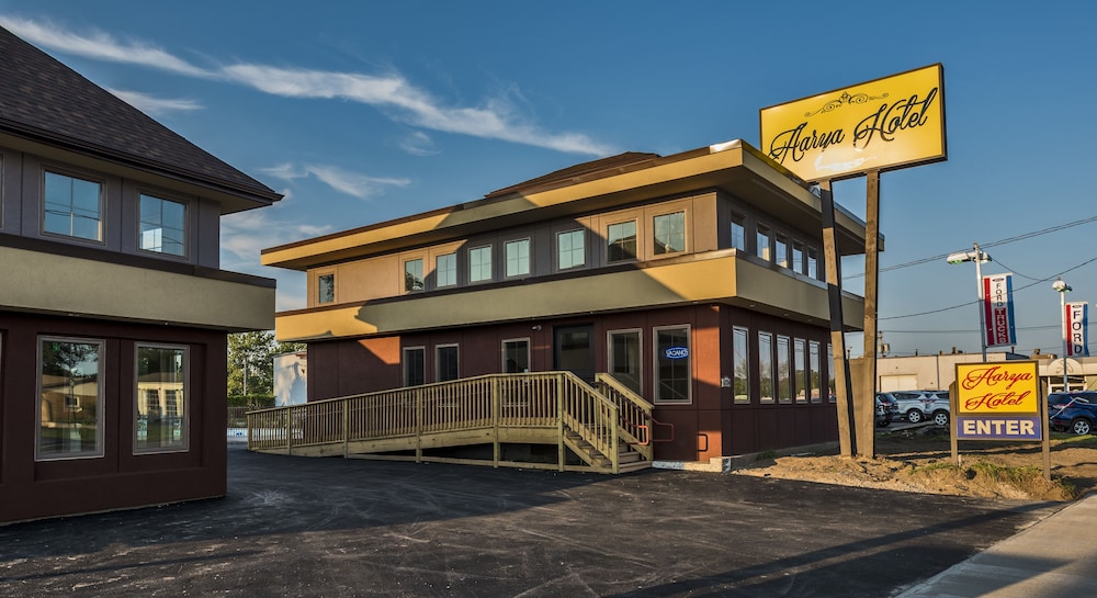 AArya Hotel By Niagara Fashion Outlets