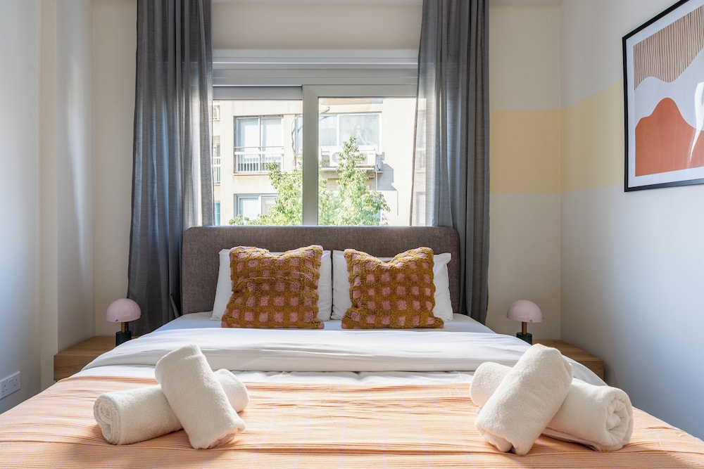 Local Host Living - Signature Apartments in Nicosia