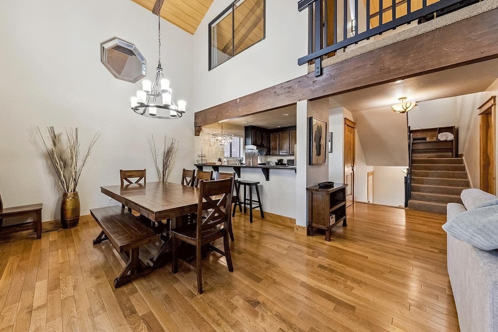 1192 Timber Lane 4 Bedroom Home