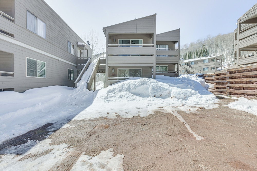 Cozy La Veta Condo: Walk to Cuchara Mountain Park!