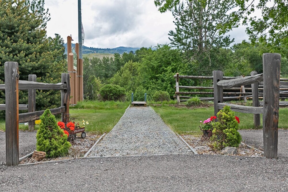Photo 10