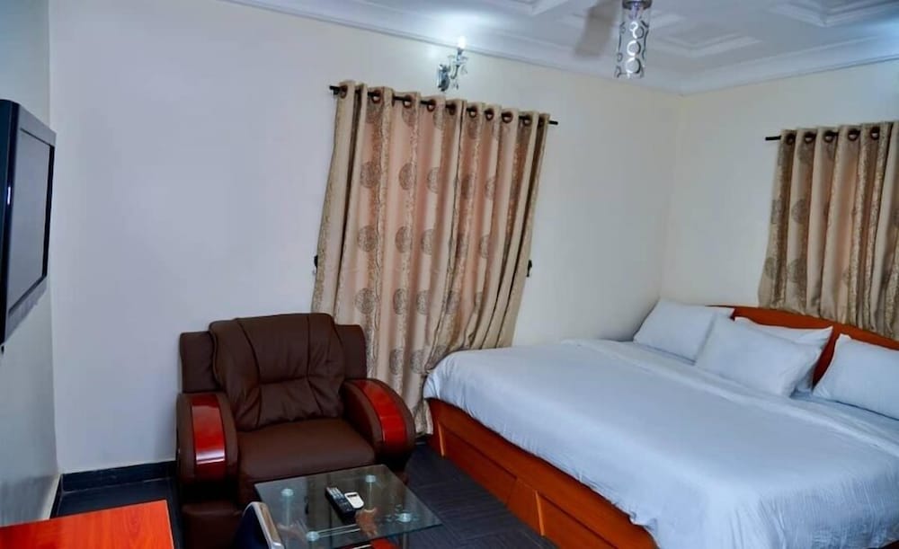 Glitaz Apartment