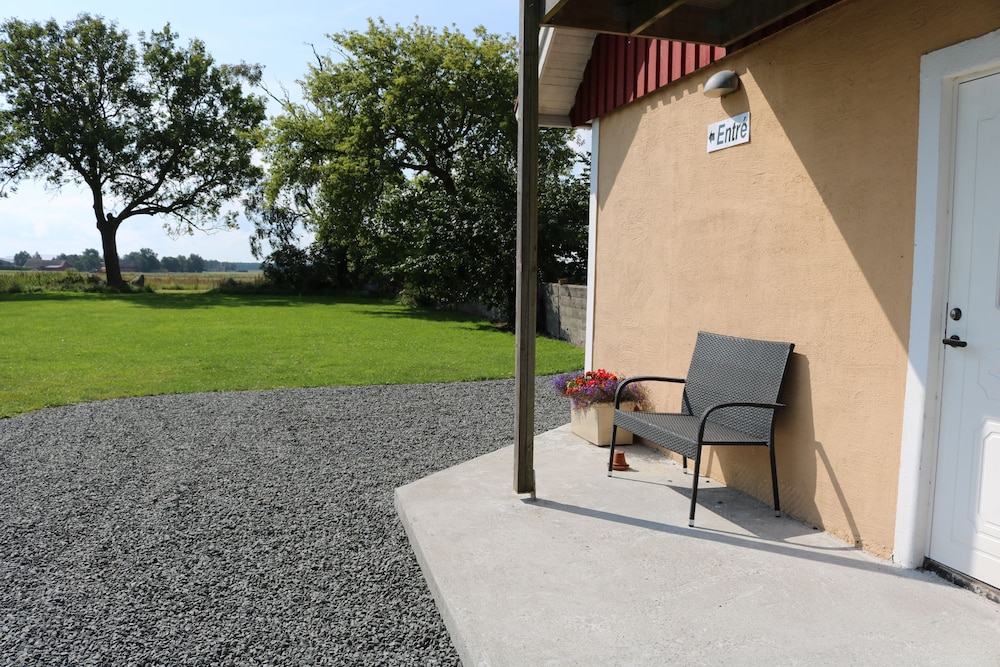 Kärraton Vandrarhem - Hostel