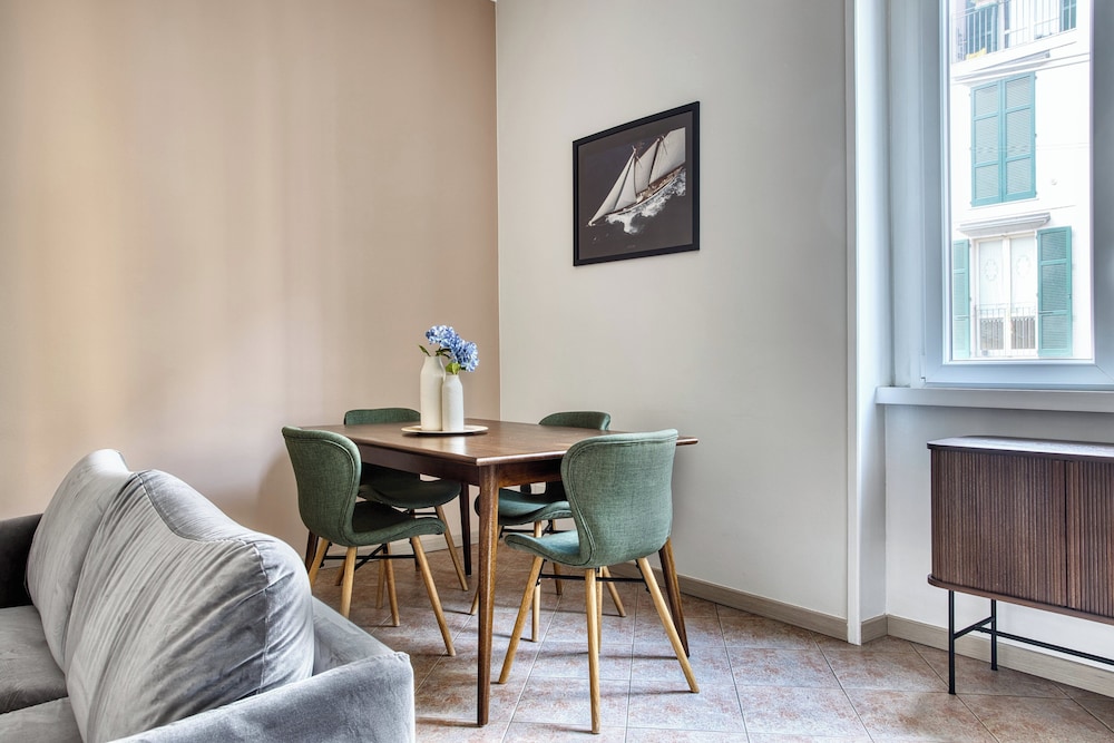 Chic flat in the centre