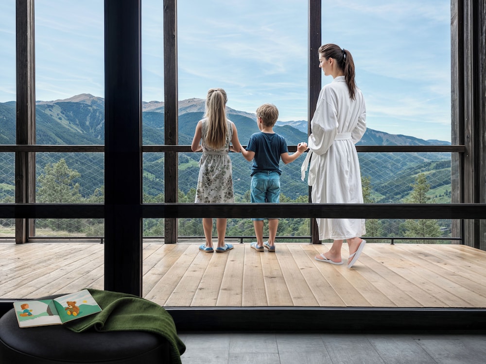 AKI Family Resort PLOSE