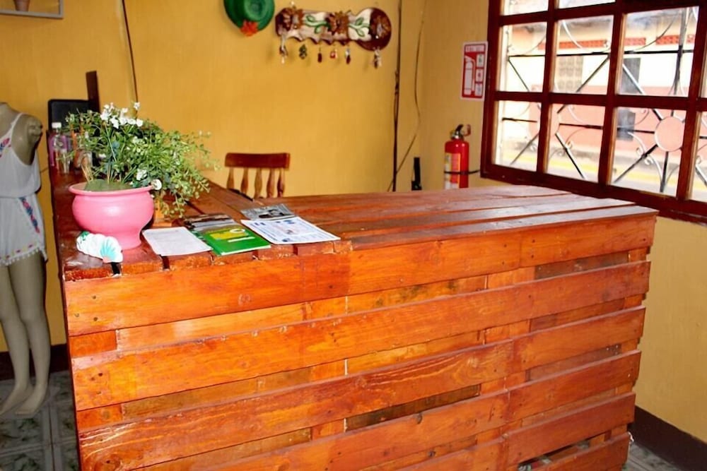 HOSTAL EL ALMENDRO view 2