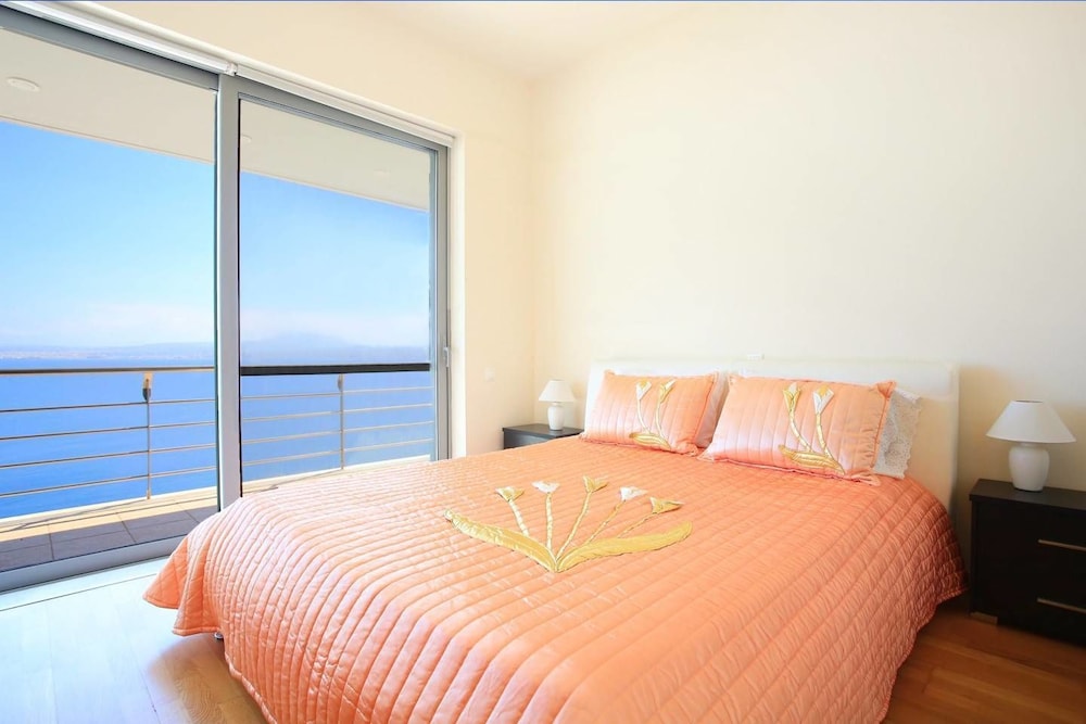 Seafront home 4' walk to private beach view 5