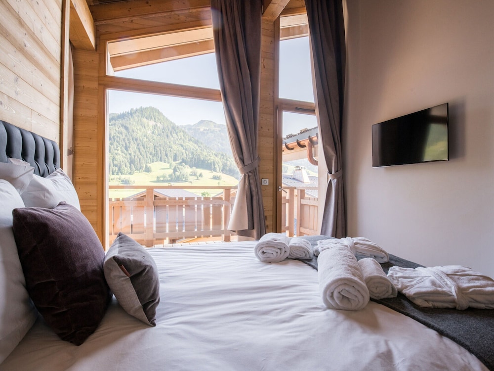 Chalet in Megeve With Mont-blanc Views view 2