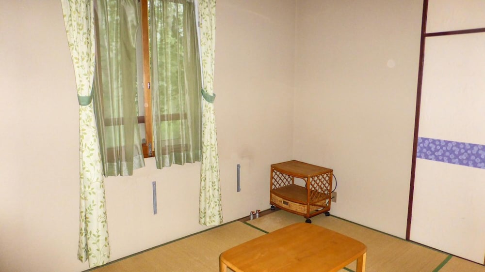 Kuramayama Kogen Guest House Urara