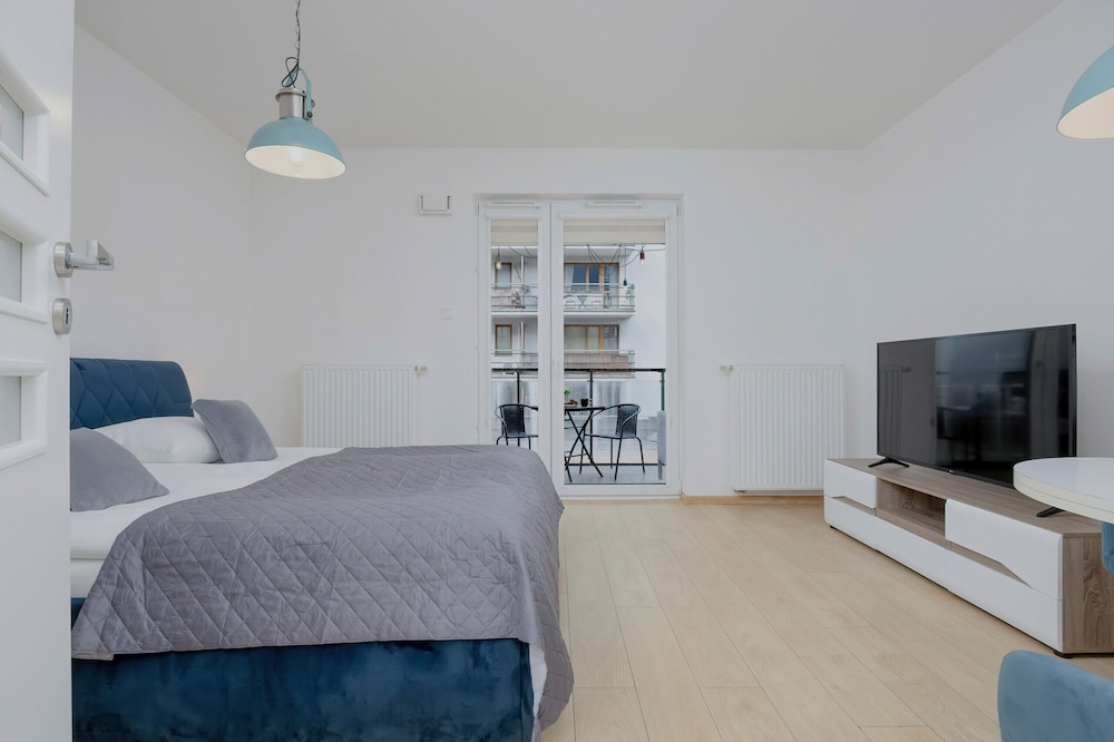 Studio Near The PGE Stadium by Renters
