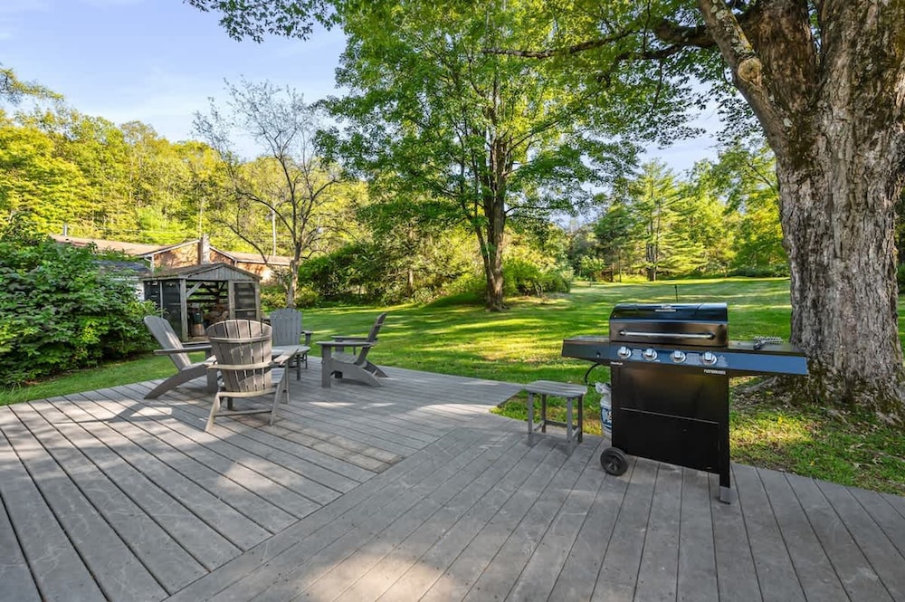 Perfect Upstate Home in Rhinebeck w low Fees