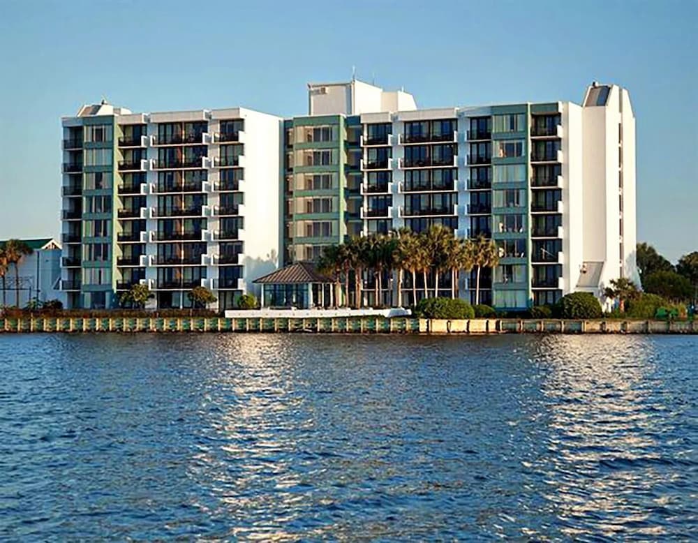 Bayside Inn 6786