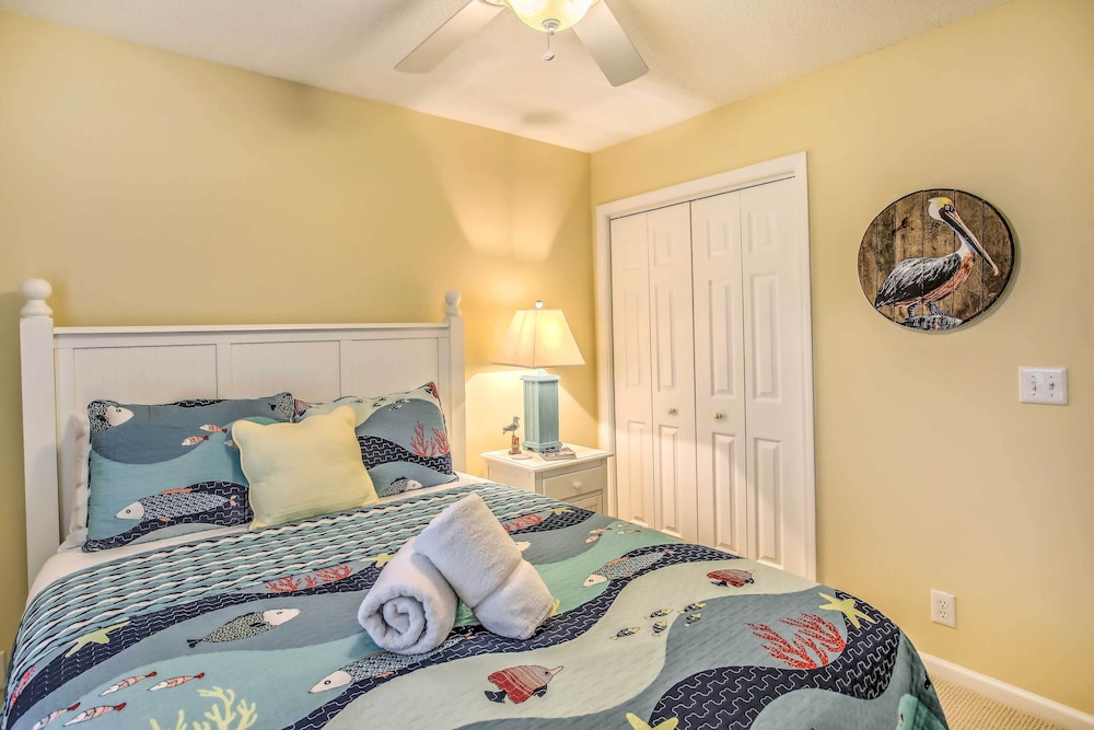 Spacious Beach Cottage w/ Private Dock Access view 5