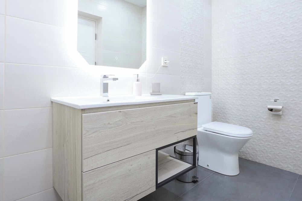 Stay Inn on Yekmalyan St