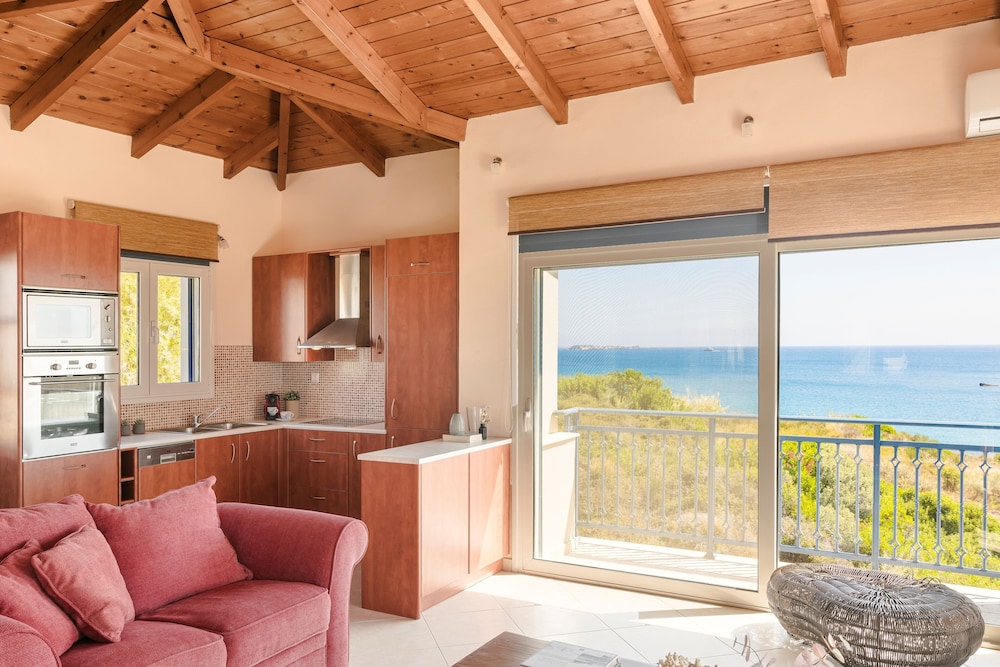 Villa Aquamarine view 4