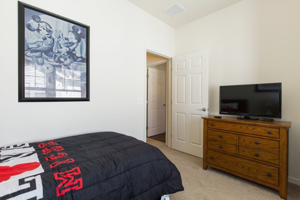 Lucaya Village 5374 - Image 4