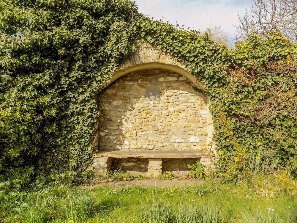 Alice's Cottage