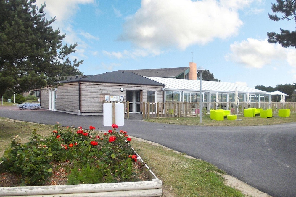 Les Iles Anglo-normandes Holiday Resort, Portbail view 4
