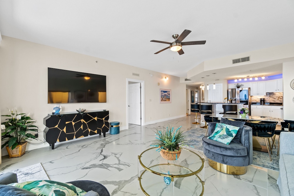 Calypso Beach Resort by Panhandle Getaways