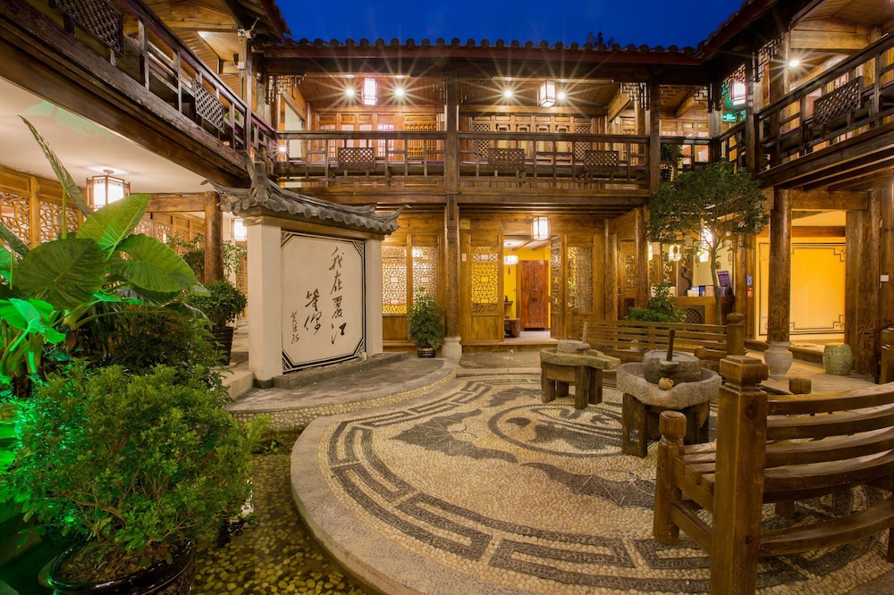 The Purplevine Inn Lijiang