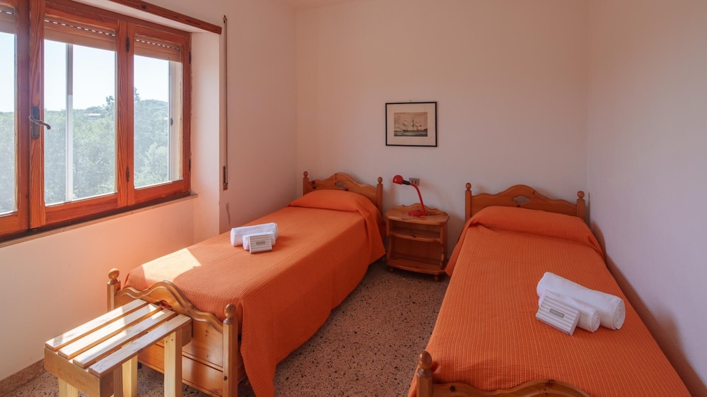 Villa Rosaria in Sas Linnas Siccas view 2