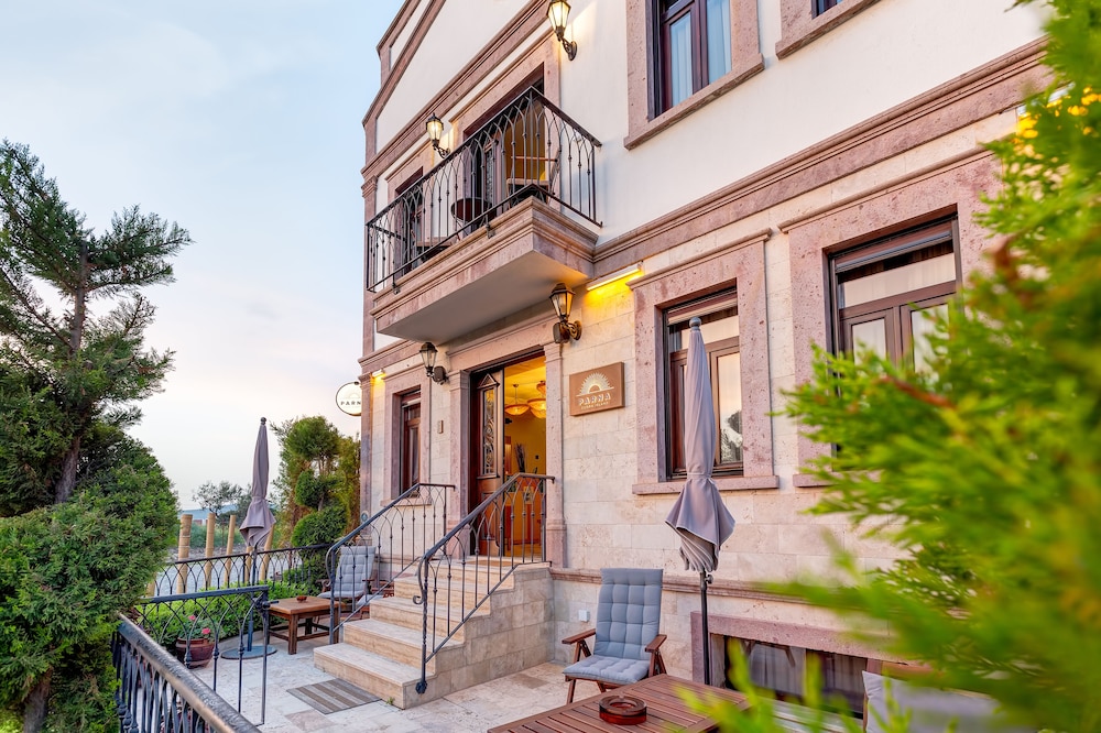 Parna Hotel - Image 23