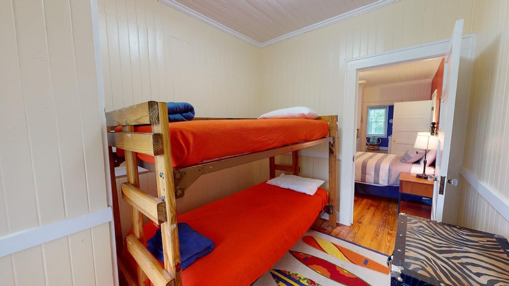 Old Magnolia House by Tybee Vacation Rentals