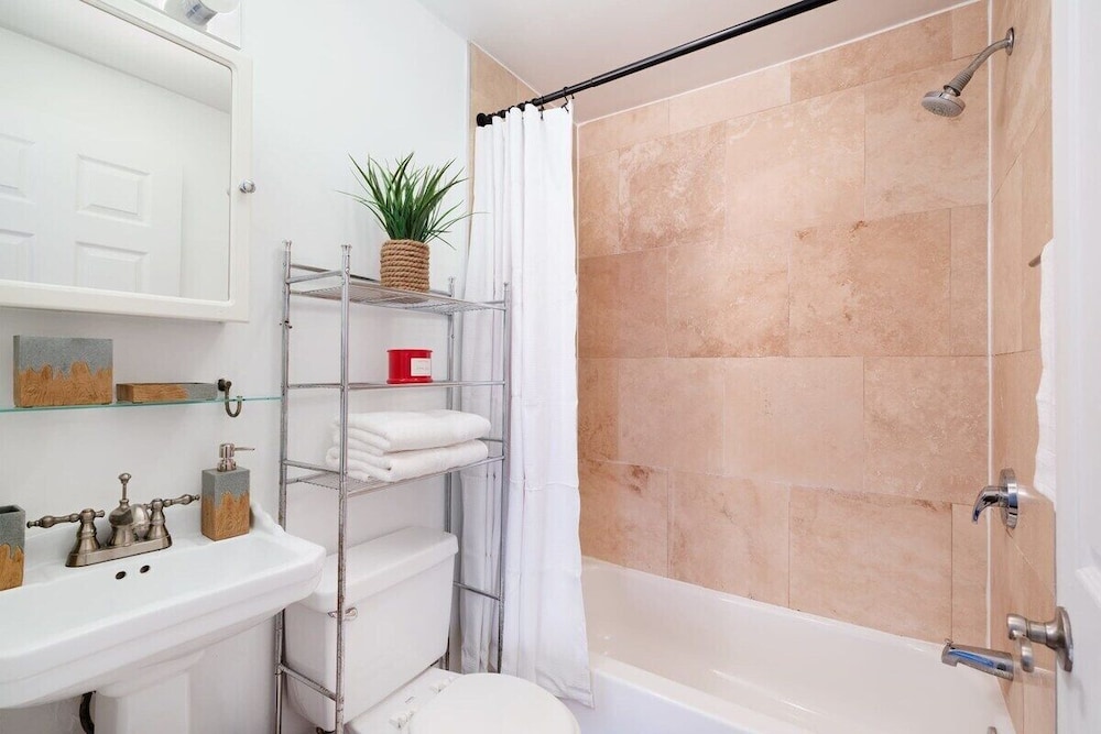 1435 UES Apartment