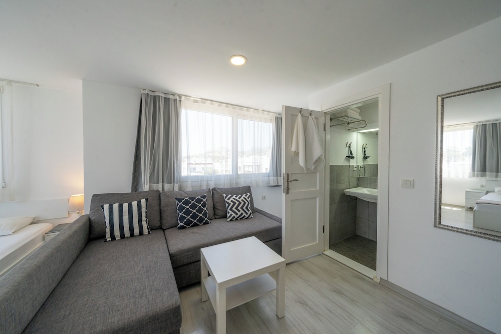 Artunc Butik Otel - Image 42