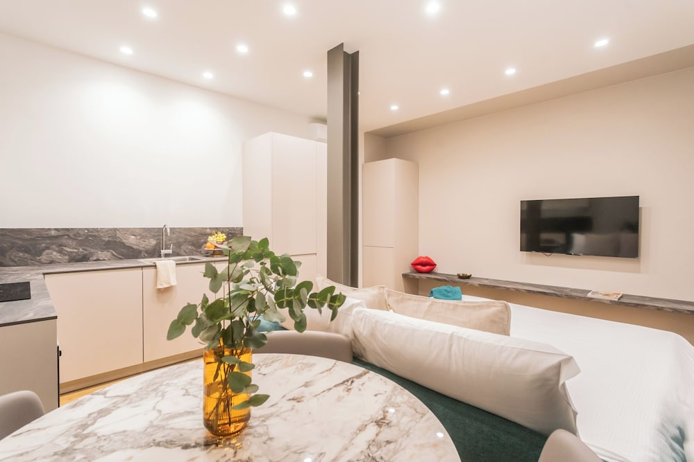 Rezia Apartments by Rent all Como