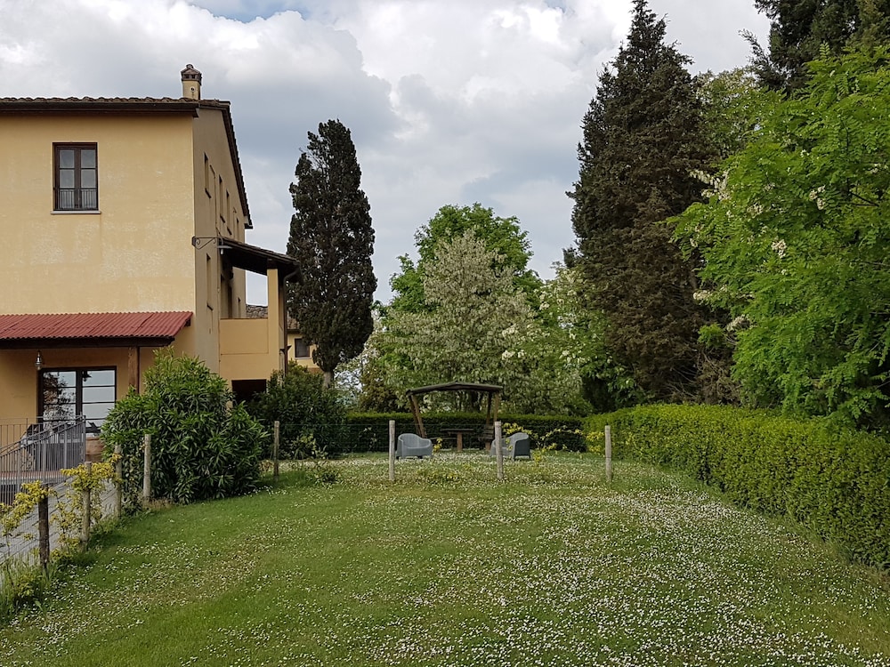 Agriturismo FATTORIA ROZZALUPI