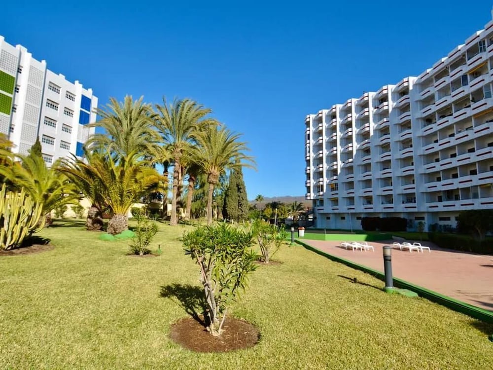 Penthouse in Playa del Ingles With Lovely View