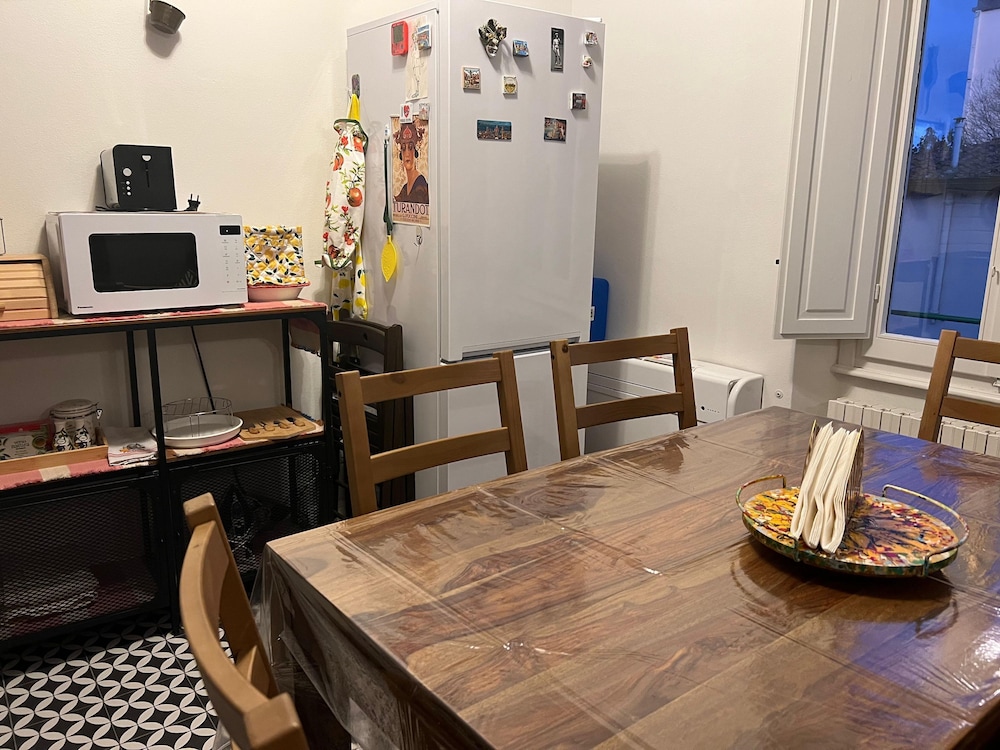 Laura 68 in Firenze With 2 Bedrooms and 2 Bathrooms