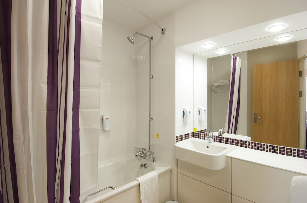 Premier Inn Halifax Town Centre, photo 8