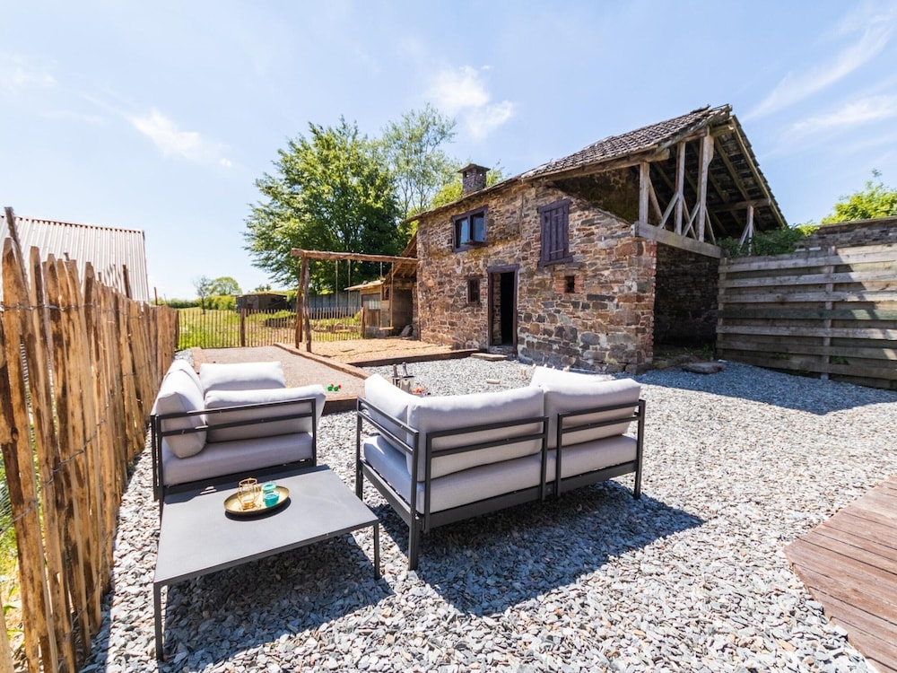 Country House Near Coo Waterfalls With Jacuzzi