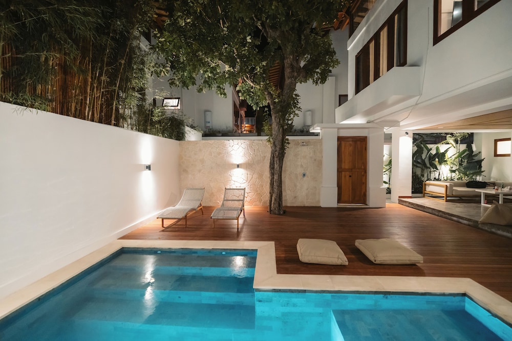 Treetop Villas