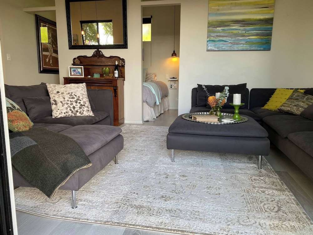 Style & Serenity - Steps Away From South Congress - Image 5