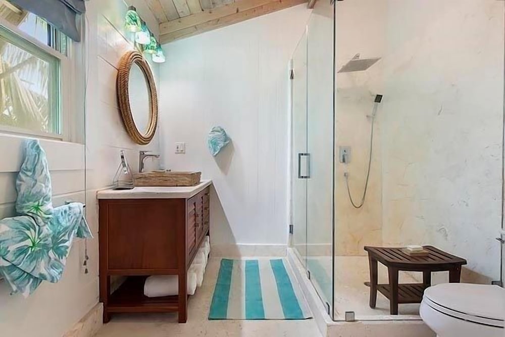 Shangri-la  Orchid Cottage 4 Bedroom Home - Property Image 9