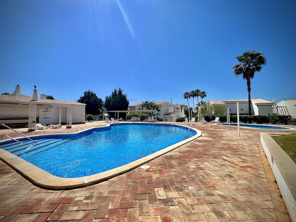 Vilamoura Eden Villa With Pool by Homing