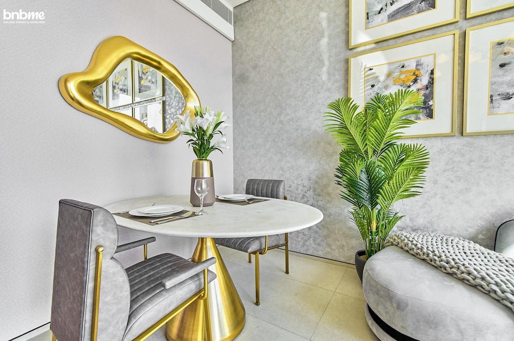 Private Beach in a Bnbme Designer Apartment