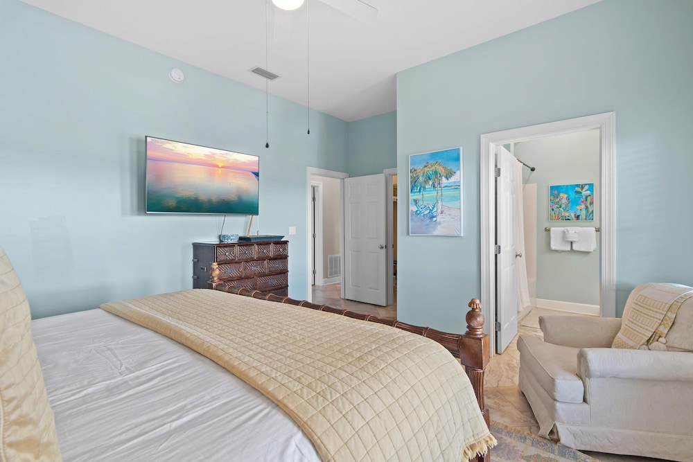 Pavilion Palms 203c