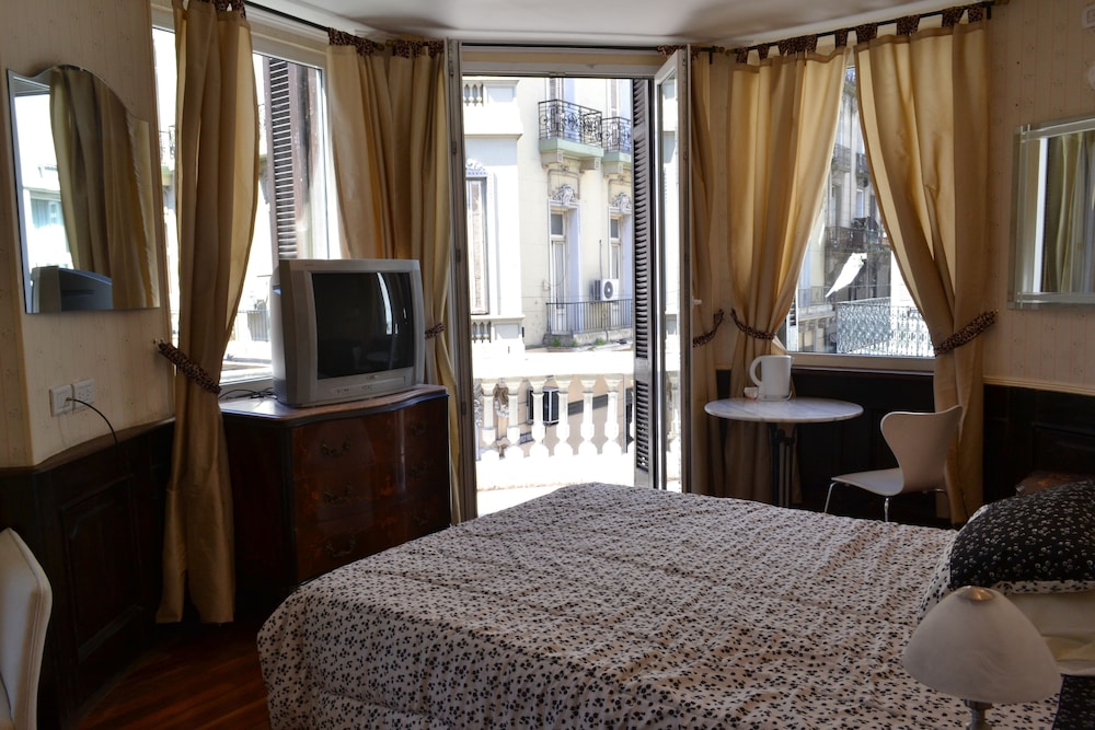 DEL900 Hostel Boutique