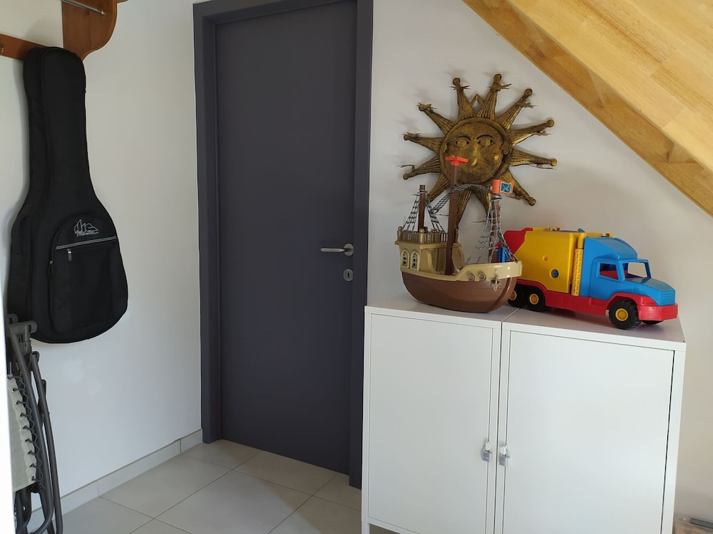New House on the Edge of a Large Forest, Large Garden,very Quiet, Beautiful Area view 2