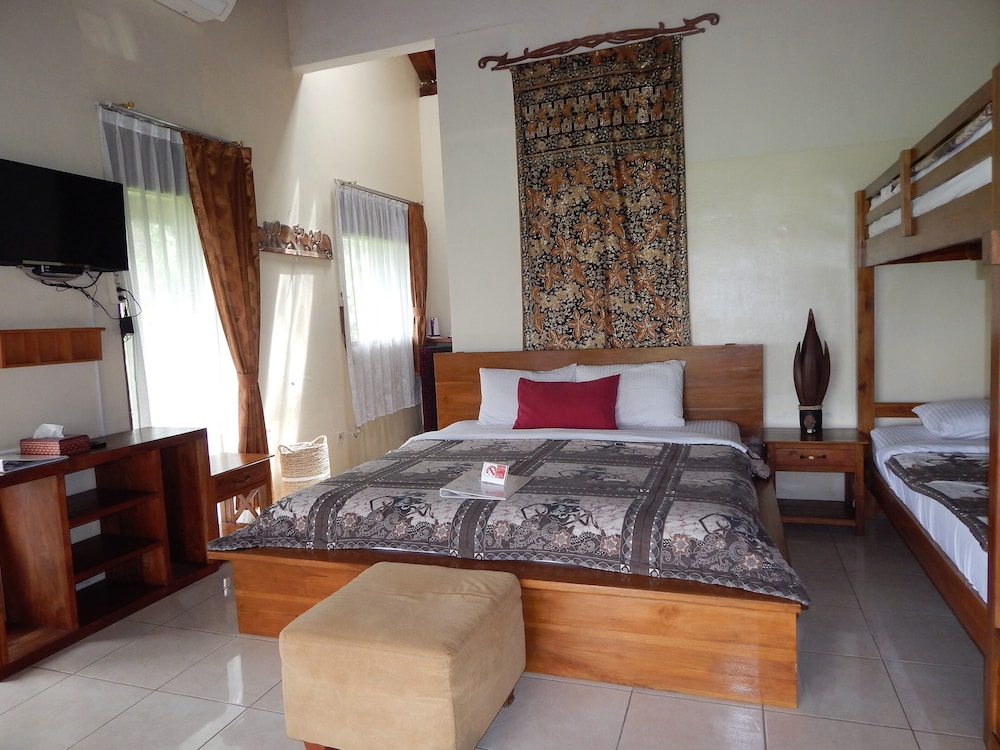 Alamanda Family Villas & Pool