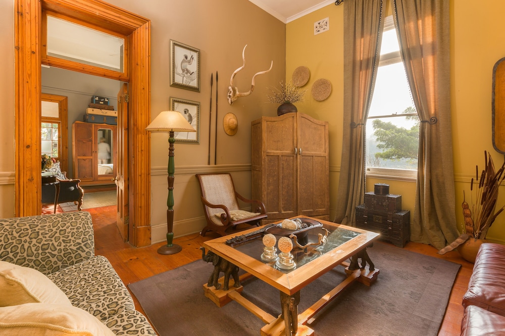 Royston Hall Guesthouse