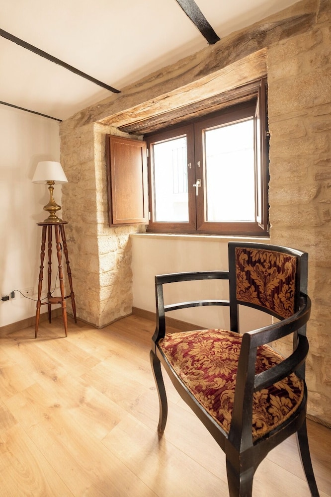 PALAZZO RIZZI DIMORA DEI TEMPLARI