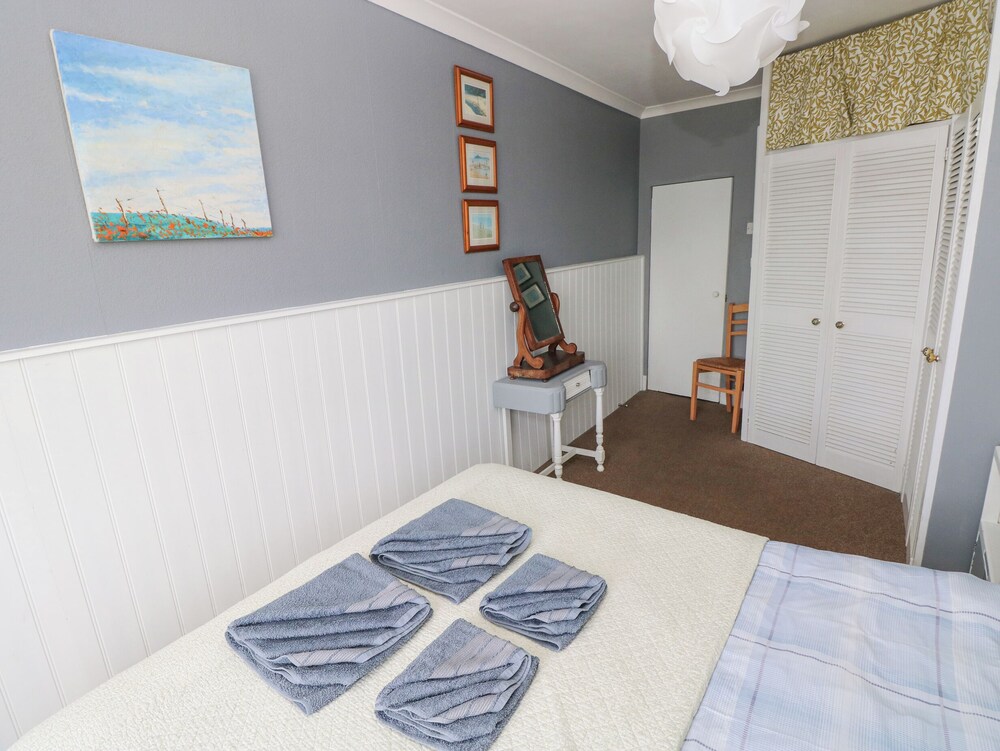Apartment 4