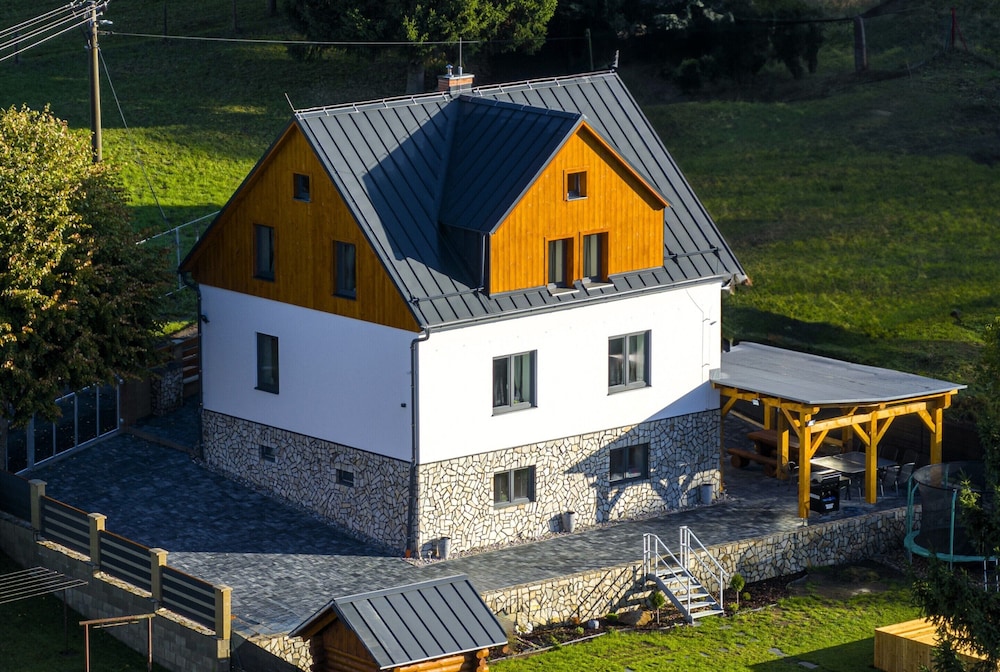 Villa in Bohemia With hot tub