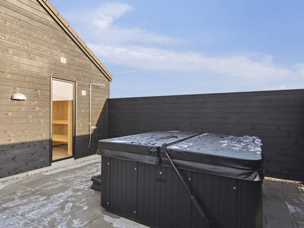 5 Star Holiday Home in Norre Nebel