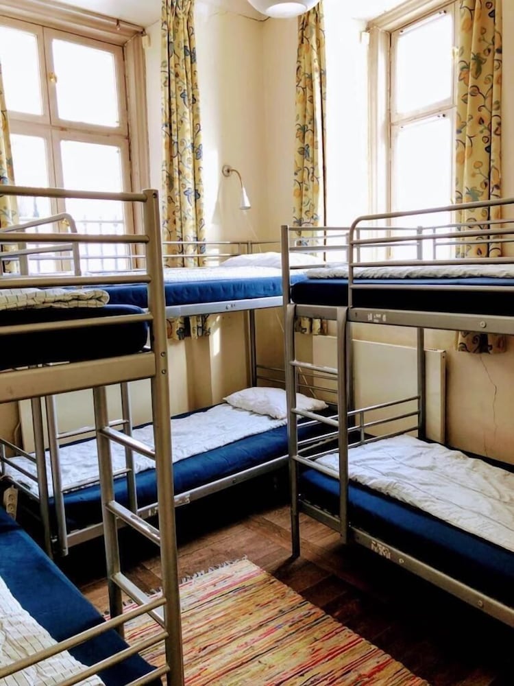 Dockside Hostel Old Town